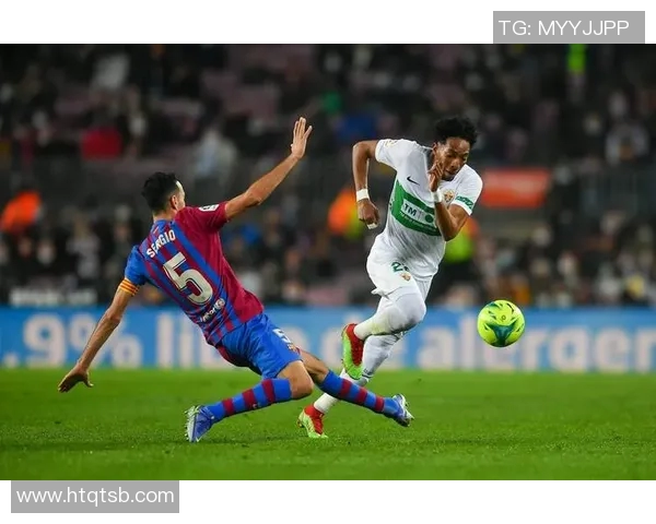 巴萨主场遭罗马逆转2比3遗憾落败引发球迷热议